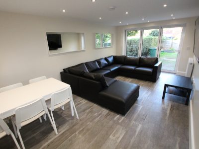 127 Park Road Lounge 1