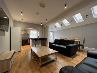 154 Ashby Road Lounge