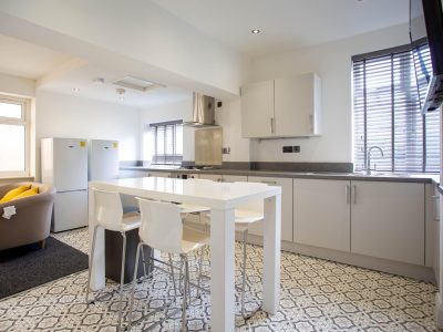 82 Forest Road Kitchen Layout 2