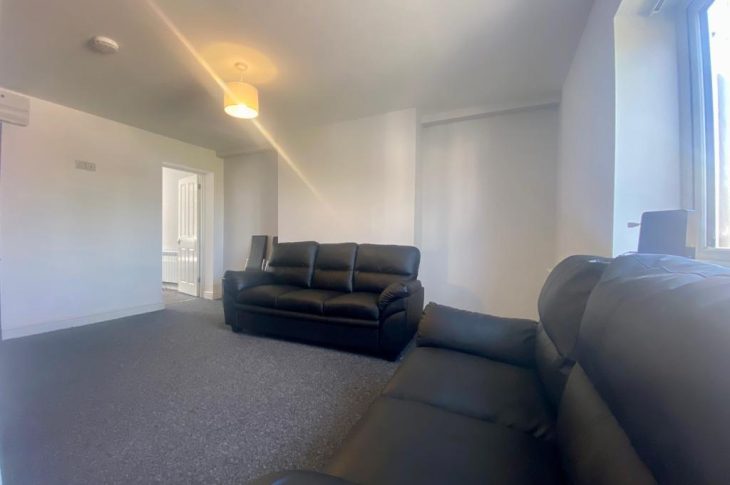 Flat 1, 104A Ashby Road