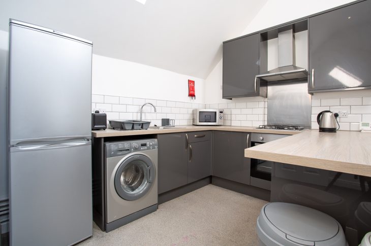 Flat 2, 17B Burleigh Road