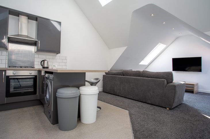 Flat 2, 17B Burleigh Road