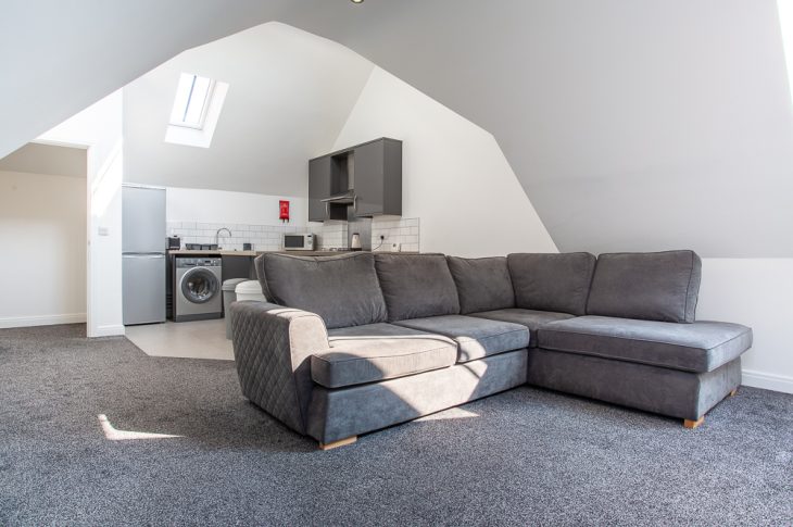 Flat 2, 17B Burleigh Road