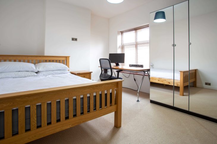 25 Shakespeare Street