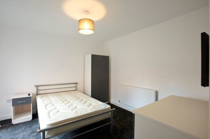 Flat 1, 17B Burleigh Road