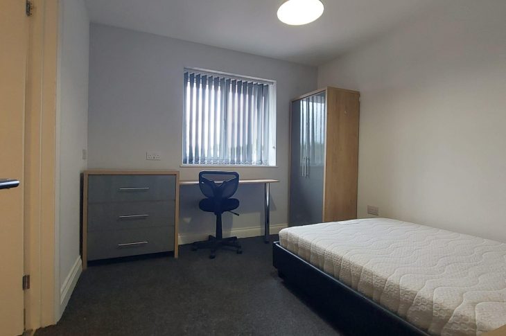 Flat 10, 2 White Ridge Court