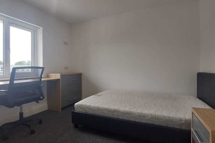 Flat 3, 3 White Ridge Court