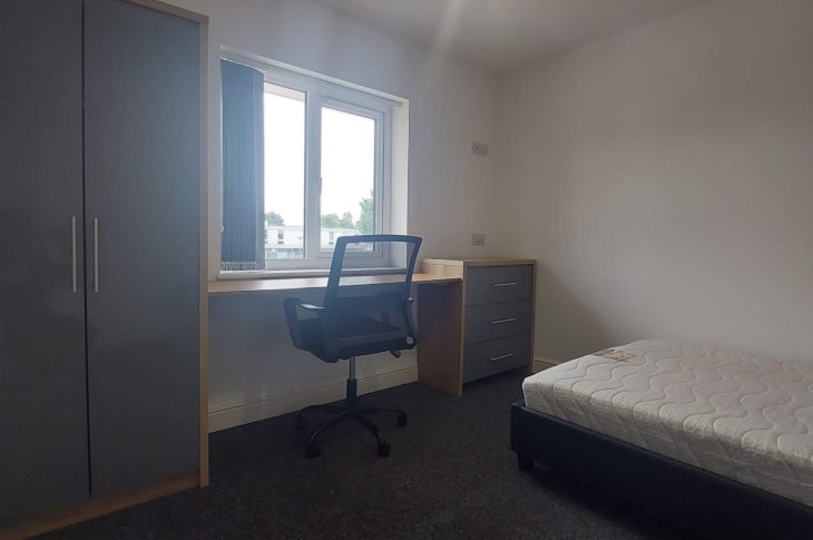 Flat 3, 3 White Ridge Court