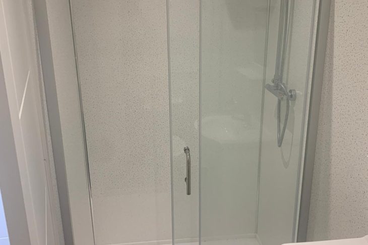 Flat 4, 2 White Ridge Court