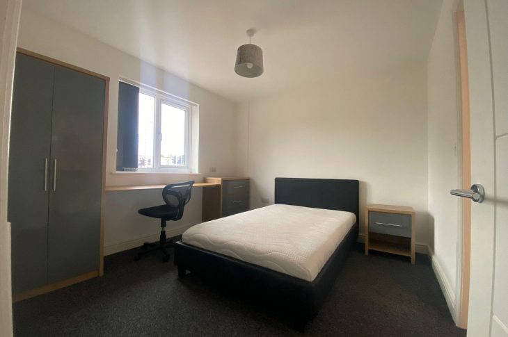 Flat 6, 2 White Ridge Court