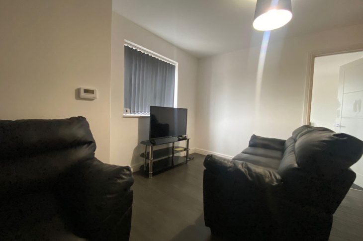 Flat 6, 2 White Ridge Court