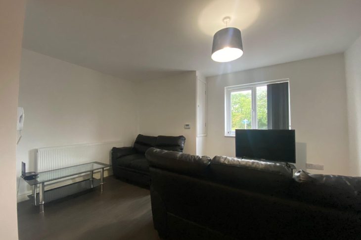 Flat 6, 2 White Ridge Court