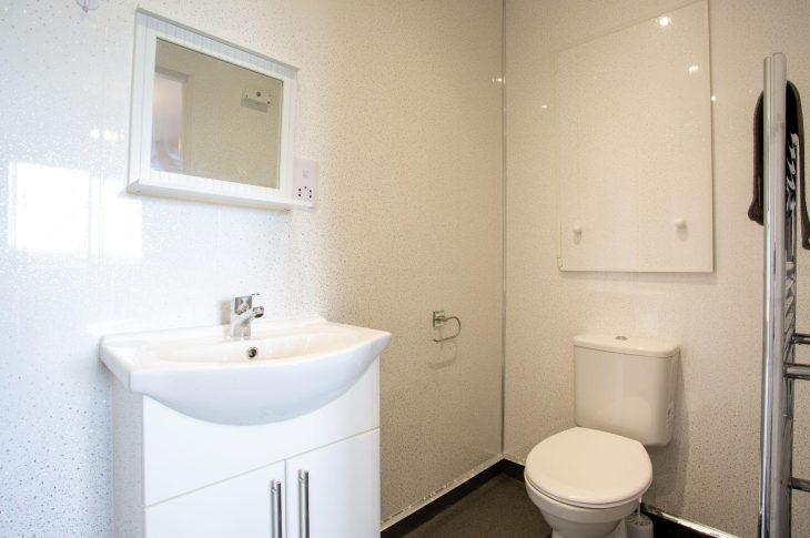 Flat 8, 2  White Ridge Court