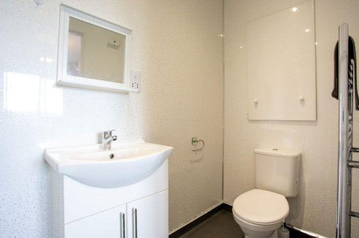 Flat 7, 2 White Ridge Court