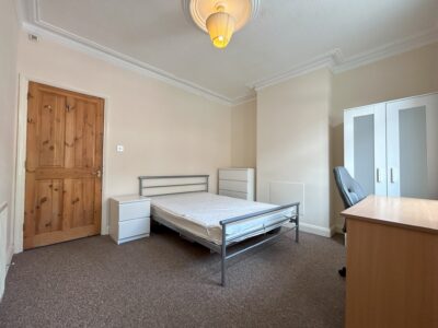 10 Oxford Street Bedroom 1