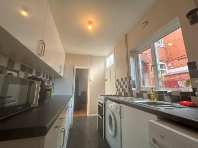 130 Leopold Street Kitchen