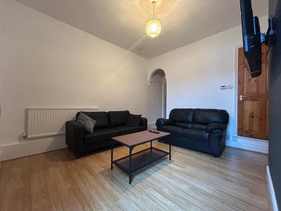130 Leopold Street Lounge 1