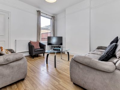 137 Leopold Street Lounge
