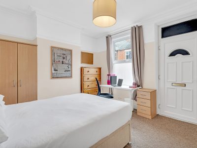 14 Oxford Street Bedroom 1