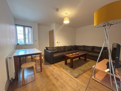 140 Leopold Street Lounge
