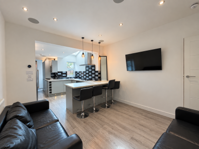 17 Station Street Lounge