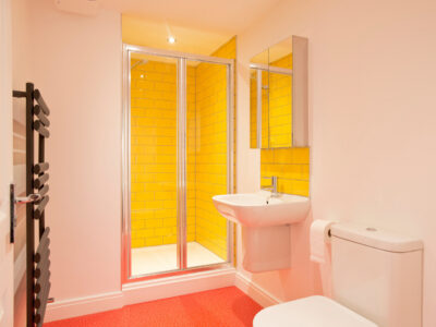 17 A Burleigh Road Bathroom