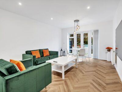 1 B George Street Lounge Diner