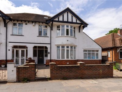 21 Radmoor Road Exterior
