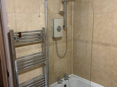 23 Cartwright Street Bathroom