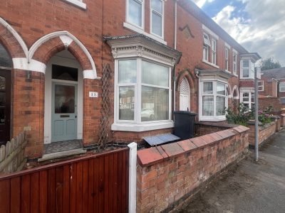 15 York Road Front