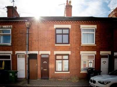 25 Shakespeare Street Front