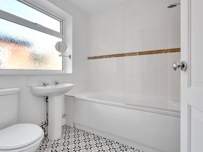 3 Curzon Street Bathroom