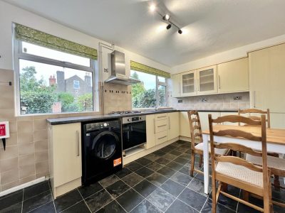 42 Burleigh Road Kitchen