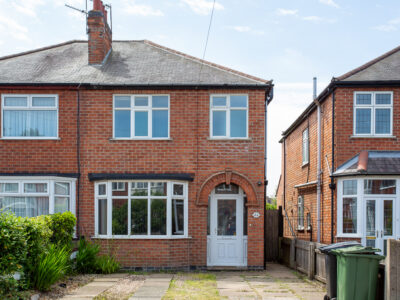 44 Woodlands Drive Front of House