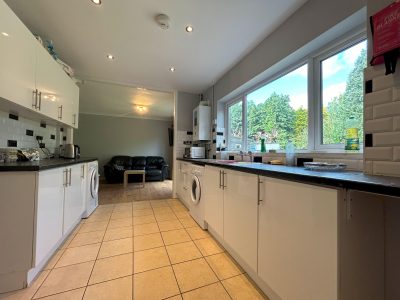 45 Garendon Green Kitchen