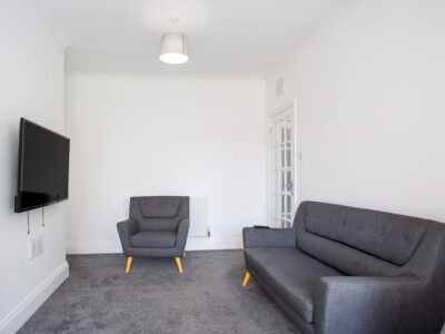 46 Woodlands Drive Lounge