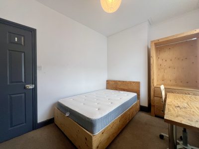 6 Oxford Street Bedroom 2