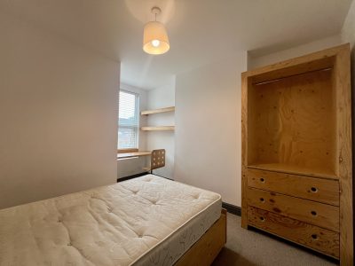 6 Oxford Street Bedroom 3