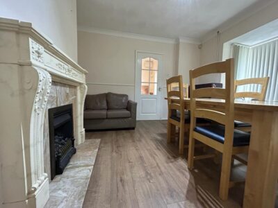 73 Holywell Drive Lounge Dining