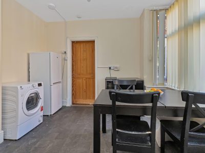 8 Radmoor Road Dining