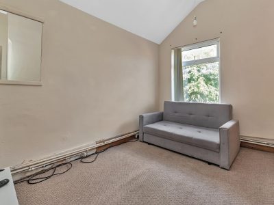 8 Radmoor Road Lounge