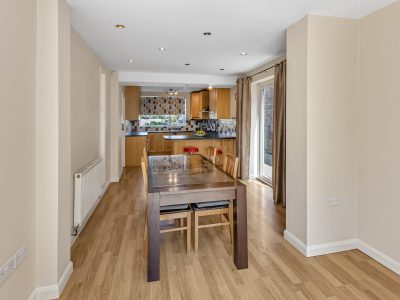 84 Kirkstone Drive Dining