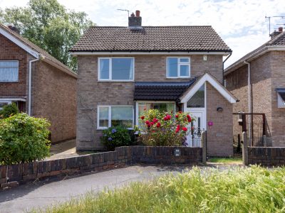 84 Kirkstone Drive Exterior