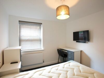 Flat 1 17 B Burleigh Road Bedroom 2 Pic 2