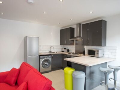Flat 1 17 B Burleigh Road Kitchen Pic 1