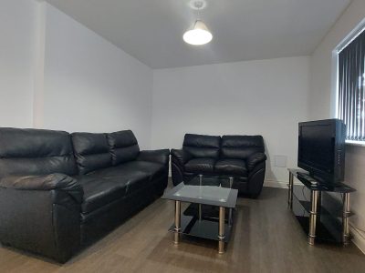 Flat 10 B2 WRC Lounge Latout 2