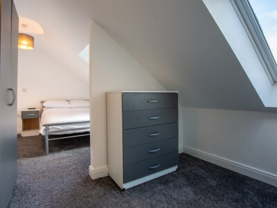 Flat 4 17 B Burleigh Rd Bedroom 1 Pic 1