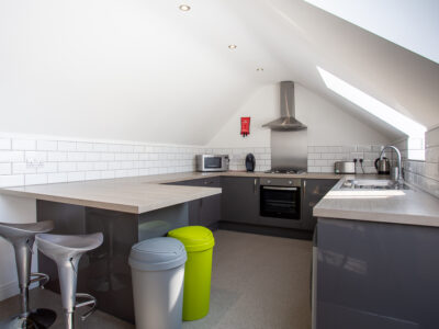 Flat 4 17 B Burleigh Kitchen Pic 1