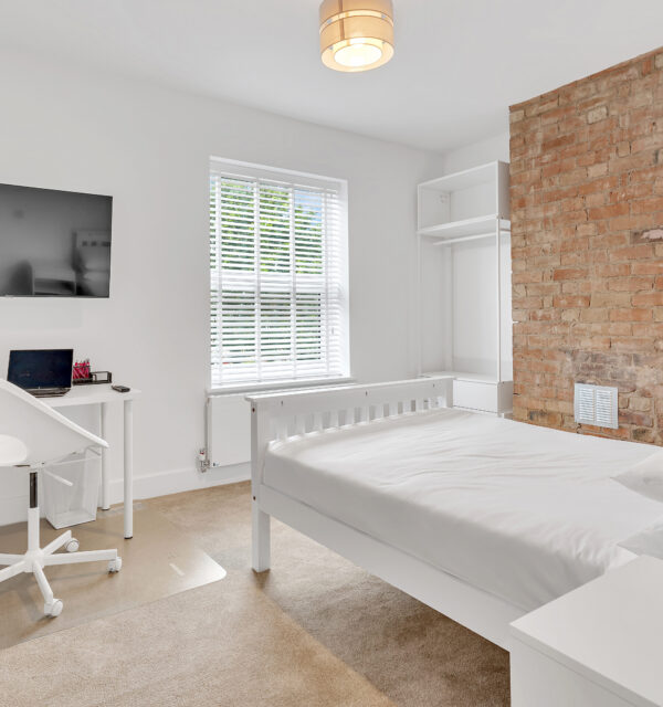 11 Broad Street Bedroom 1