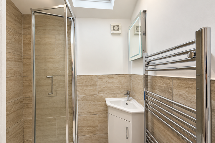 16 Paget Street Bathroom 1